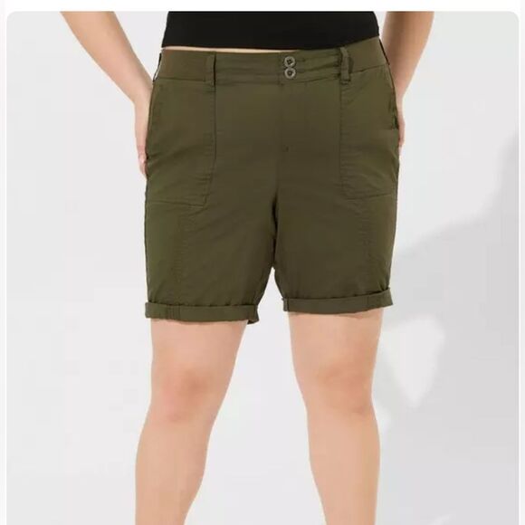 Torrid Poplin Stretch Utility Shorts - Picture 2 of 9